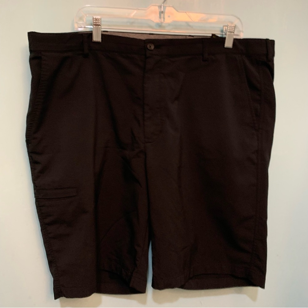 Greg Norman Men's 40 Casual Fishing Outdoor Black 5-Pocket Flat Front Shorts